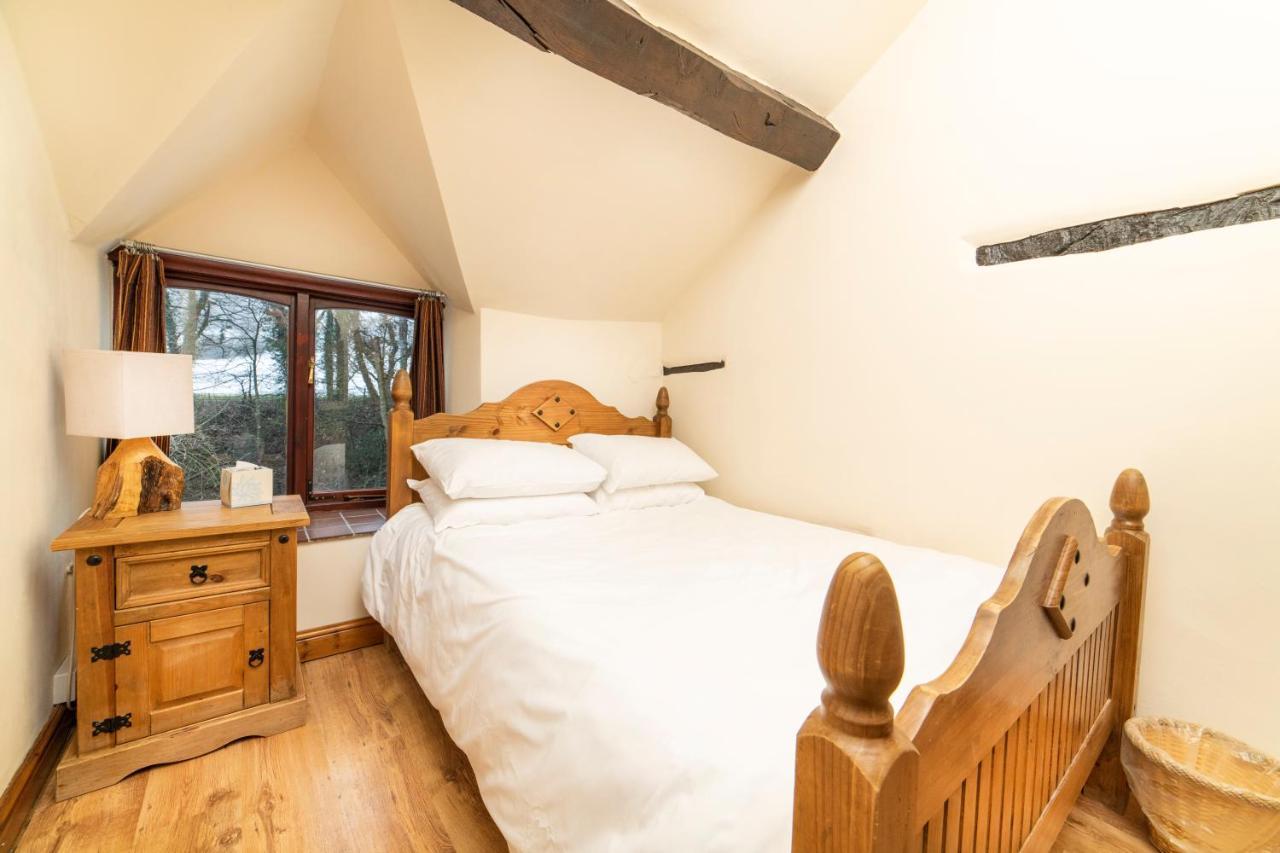 Nant Ucha Farm Villa Acrefair ภายนอก รูปภาพ