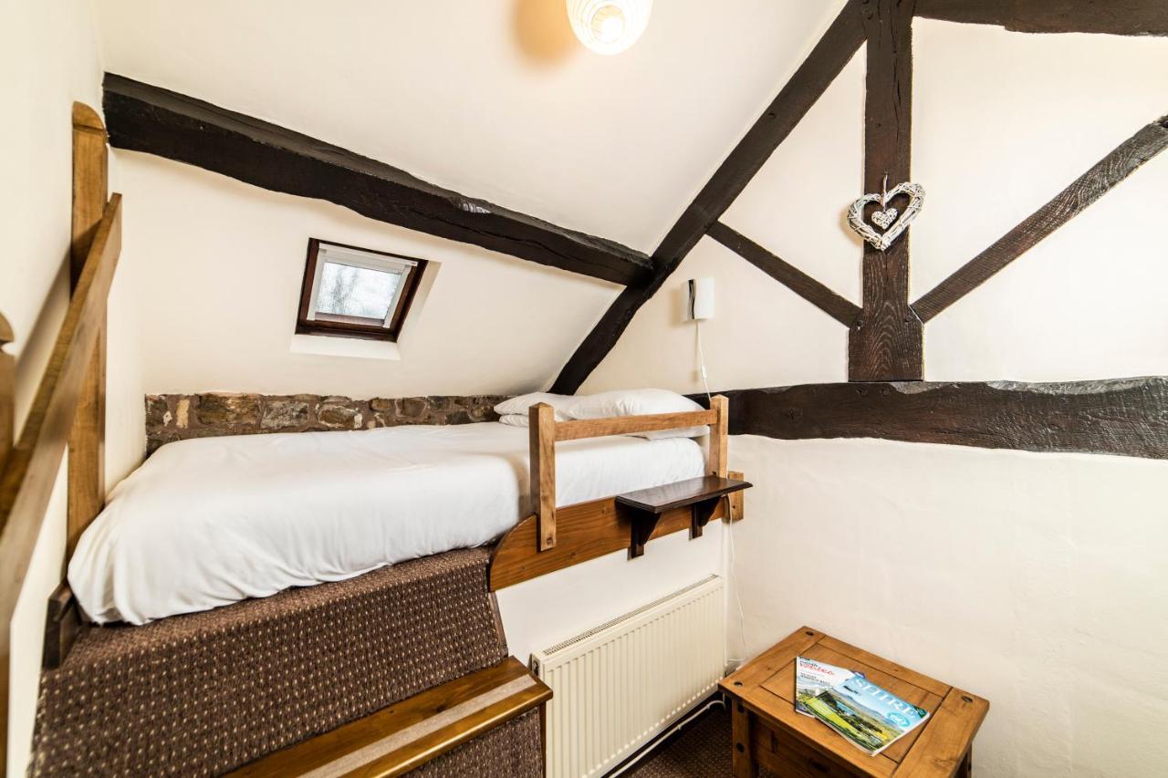 Nant Ucha Farm Villa Acrefair ภายนอก รูปภาพ